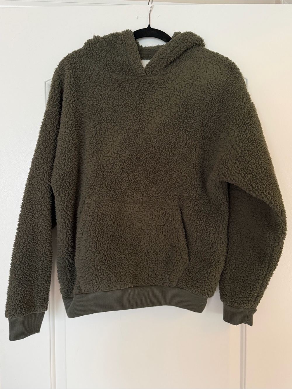 American Eagle Outfitter’s Women’s Olive Sherpa Hoodie Sweater